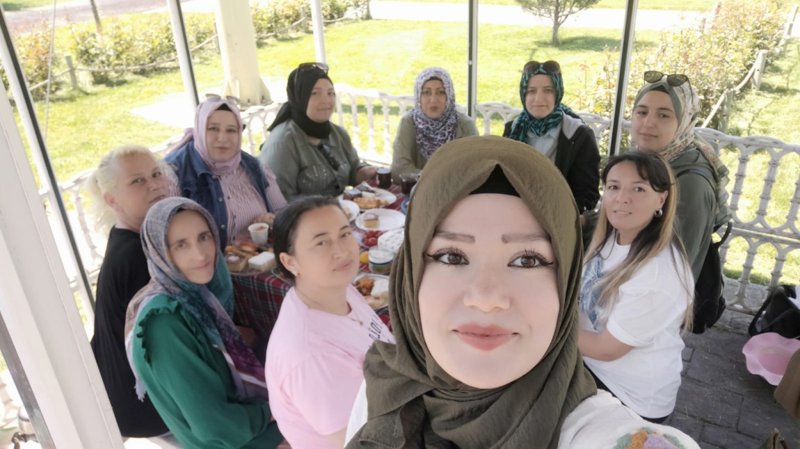 Kelebekler ve Yıldızlar Ana Sınıfı Şubelerinin Piknik Etkinliği.	